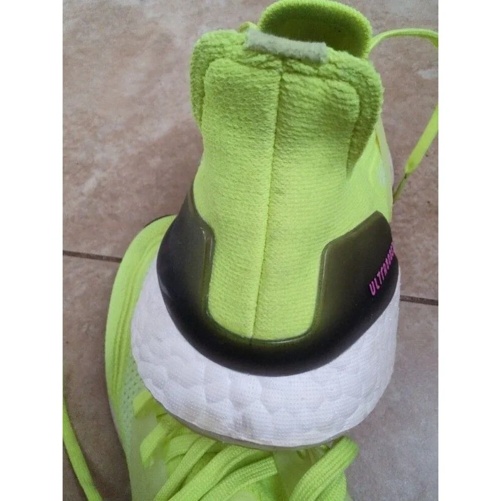 Men's Adidas UltraBoost 21 Solar Yellow Lightweight Shoes Size 9 # FY0373